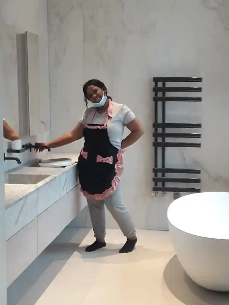 Maid In Chelsea Cleaning